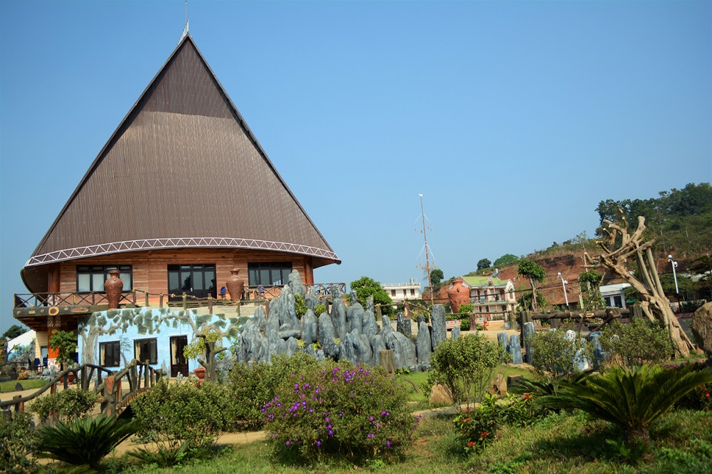 dai-nam-viet-009